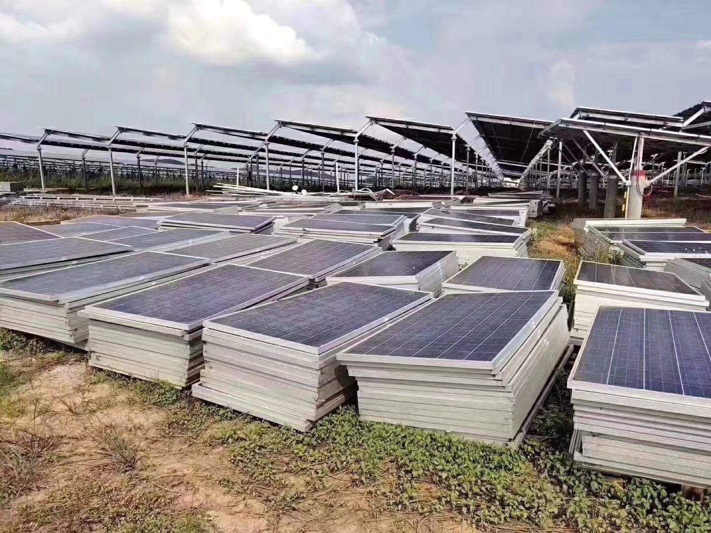 电站拆卸太阳能发电板回收